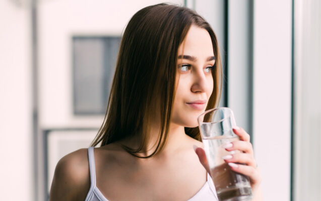 woman-hydrated-infinitek-paris